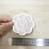 30-Pack Mini Flower-Shaped Plastic Palette Set, Ideal for Watercolor, Acrylic & Gouache Mixing - Art Supplies 6