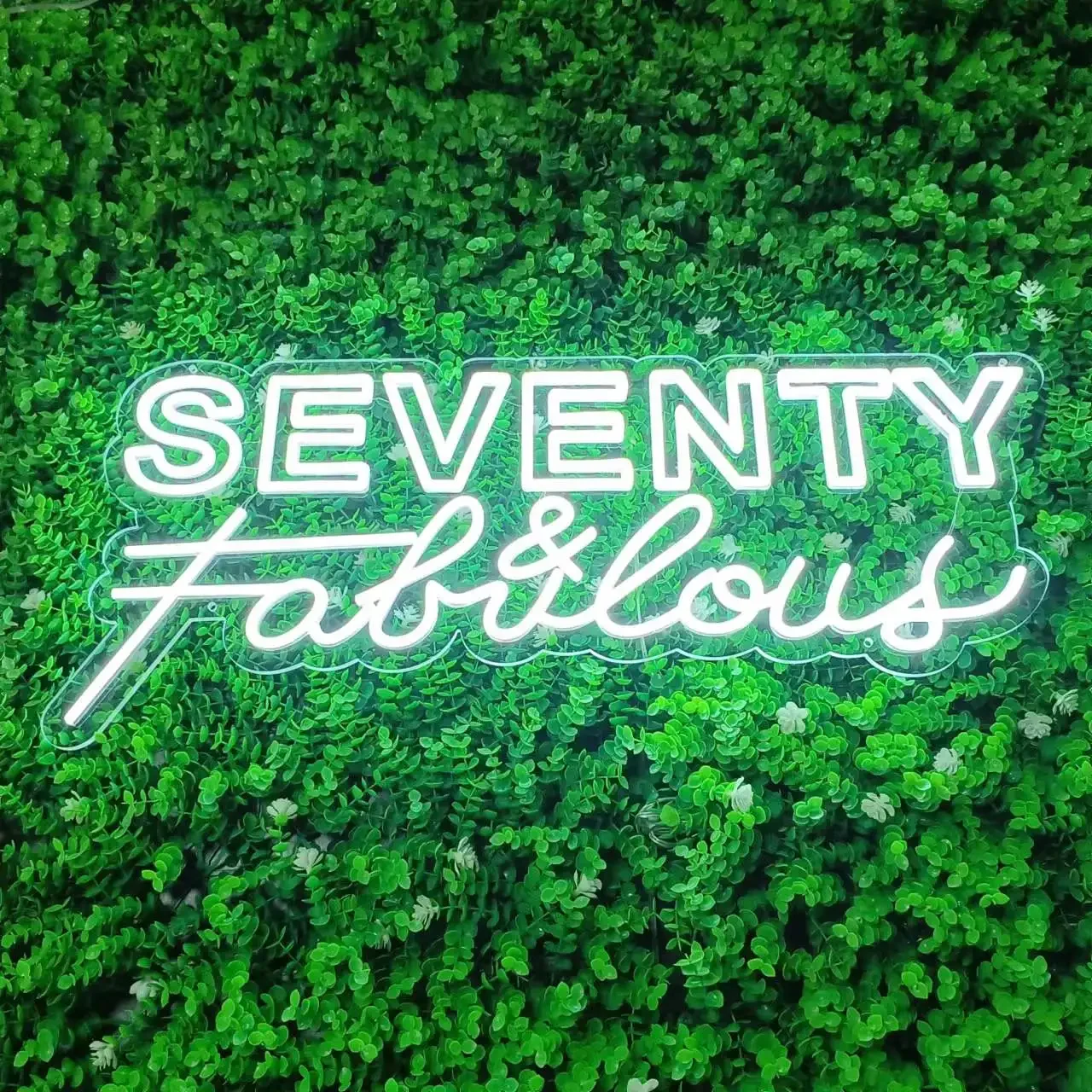 Seventy Fabulous，Forty Fabulous, Fifty Fabulous, Sixty Fabulous, Birthday Neon Sign, Happy Birthday Sign Wall Decor, Personalize