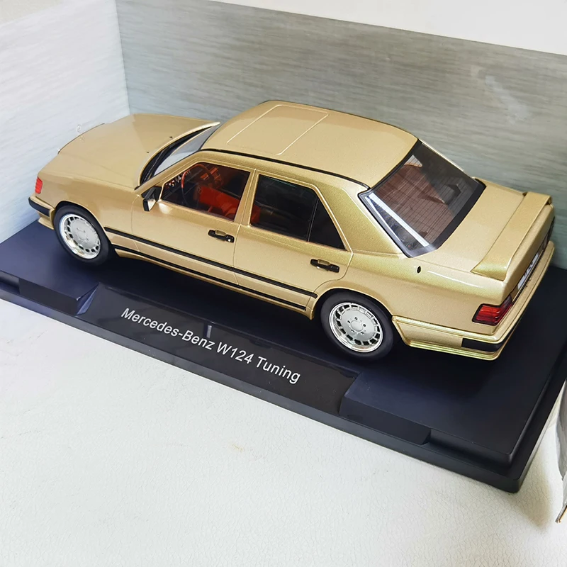 Diecast 1:18 Scale Benz W124 Tuning Simulation Alloy Car Model Toy Collectible Gifts Ornaments