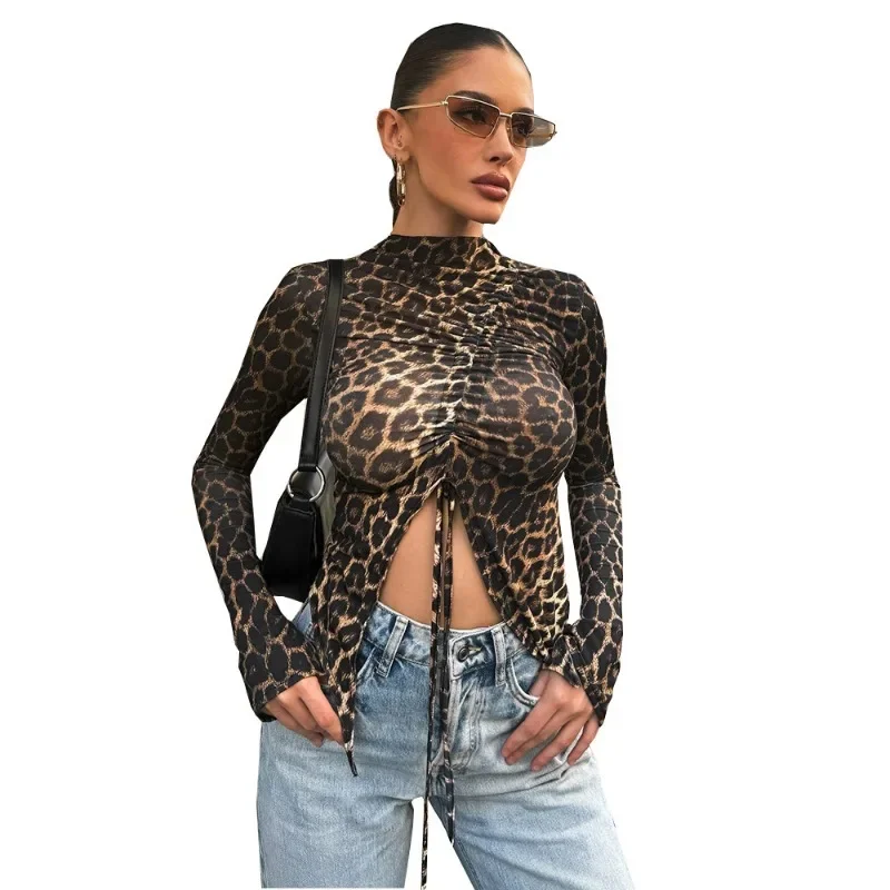 Mulheres personalizadas: blusa curta com cordão com estampa de leopardo e camiseta justa de manga comprida