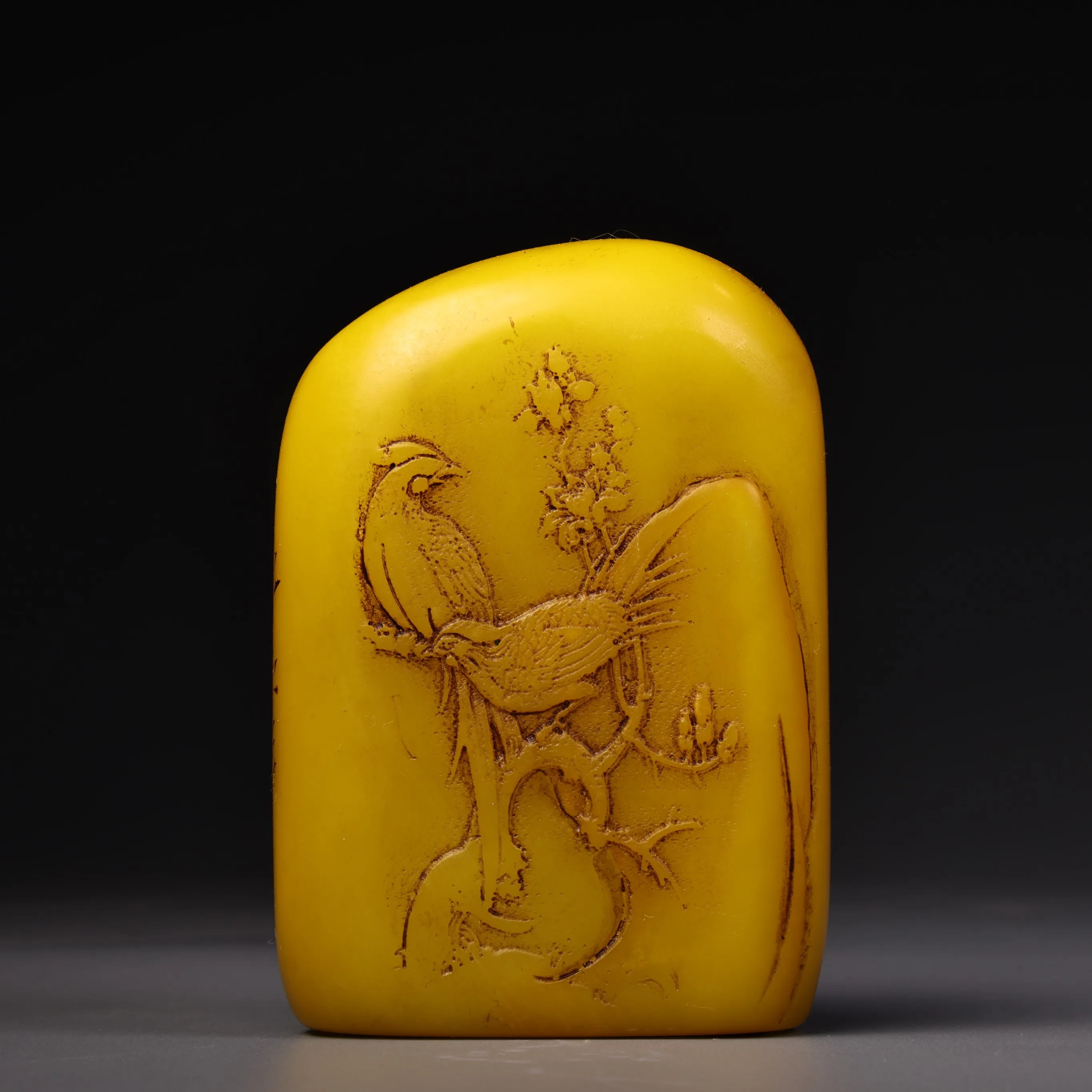 

China Boutique Double-sided High Relief Carved Fields Huangshi Yuanshi Shanzi fly with me Seal Small Ornament Decoration