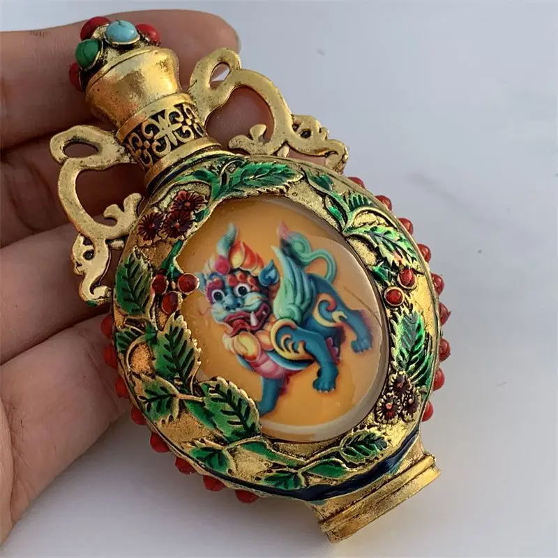 Retro kylin mythical beast Snuff Bottle mini bottle ﻿