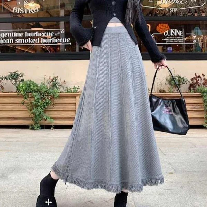 

Women's New Style Tassel Knitted Skirt with Thick Hem Mid-length High Waist and Slimming Wool
