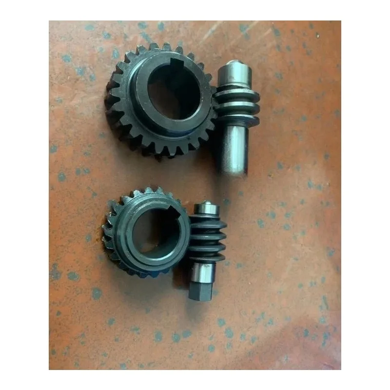 Printing machine accessories, four open turbine, worm gear, rubber blanket, locking screw, hardened