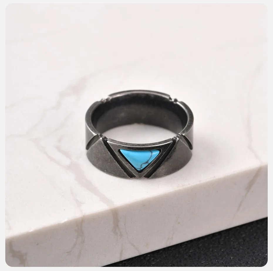 Vnox Retro-Herrenring aus Edelstahl, Vintage-Band mit dreieckigem Türkis-Einlage, hypoallergener Schmuck, Geschenk für Ihn, für den täglichen Gebrauch und Partys – Detail 7
