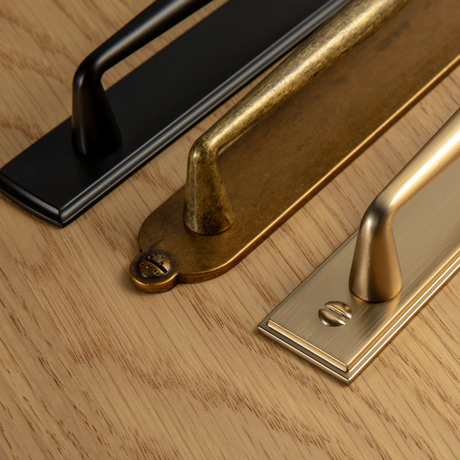 

Drawer Bar Pull Handle Fancy Vintage Cabinet Pull Retro Furniture Handle with Backplate Cabinet Refurbishment Kitchen Handle