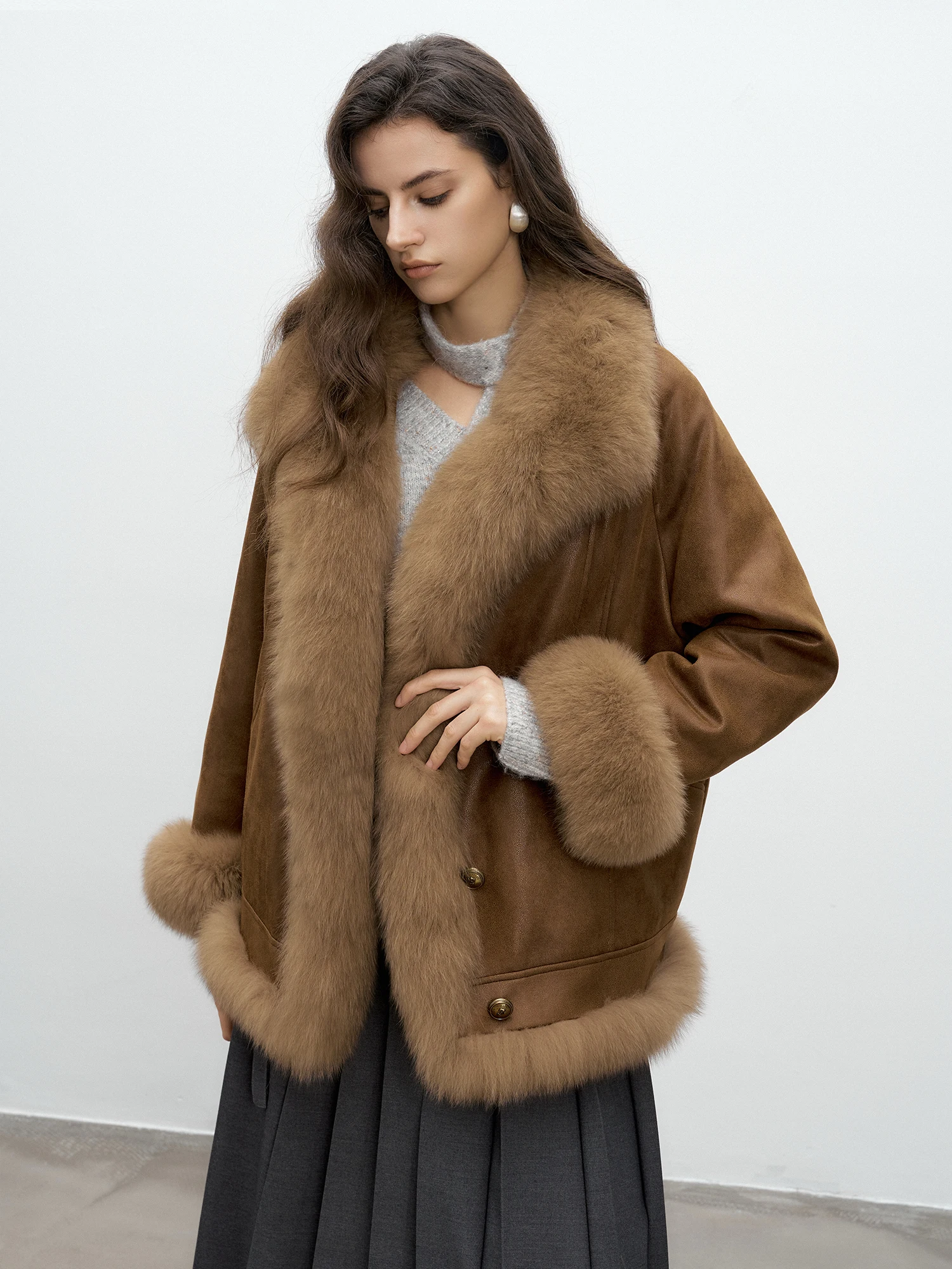 

Man Mona New Sle Women's Mid-Length down Jaet with Fur Collar White Goose down Warm Outerwear for Winter Faion