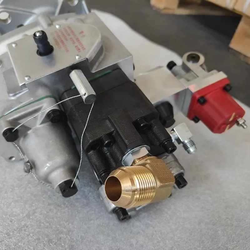 

【2026 Hot Selling】KTA38 Engine Fuel Pump 3075537
