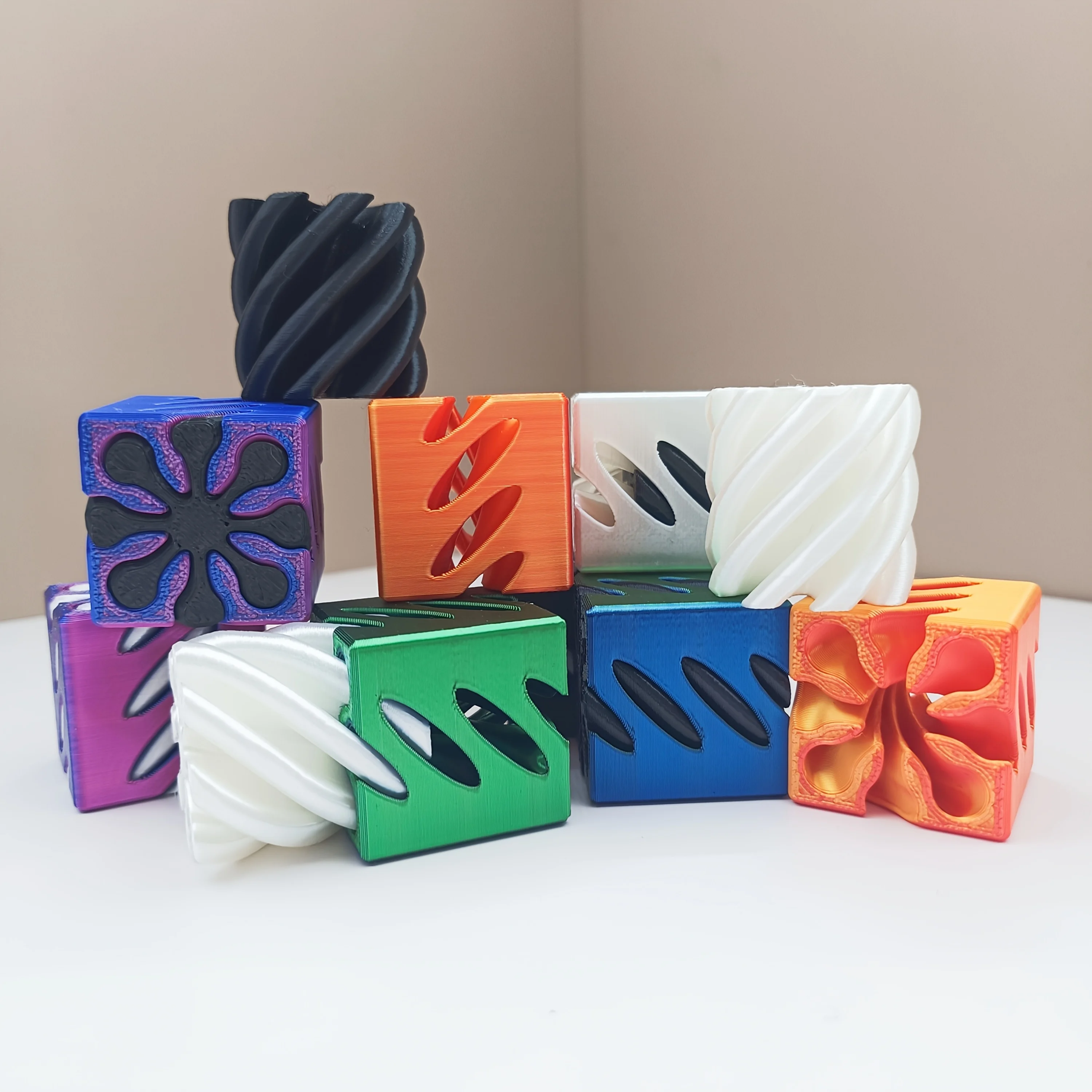 

6pcs 3D Printing Rotating Cube - Relaxing Anxiety Decoration Mixed Colors (Black, White, Orange, Blue, Green) Desktop Decoration