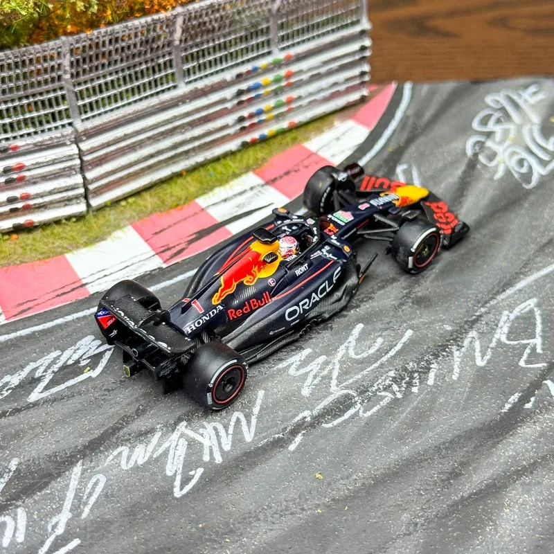 MINICHAMPS 1:64 F1 RB21 GP 2025 modelo de carro de liga estática de simulação, brinquedo de presente de festival para meninos, ornamento de coleção para adultos.