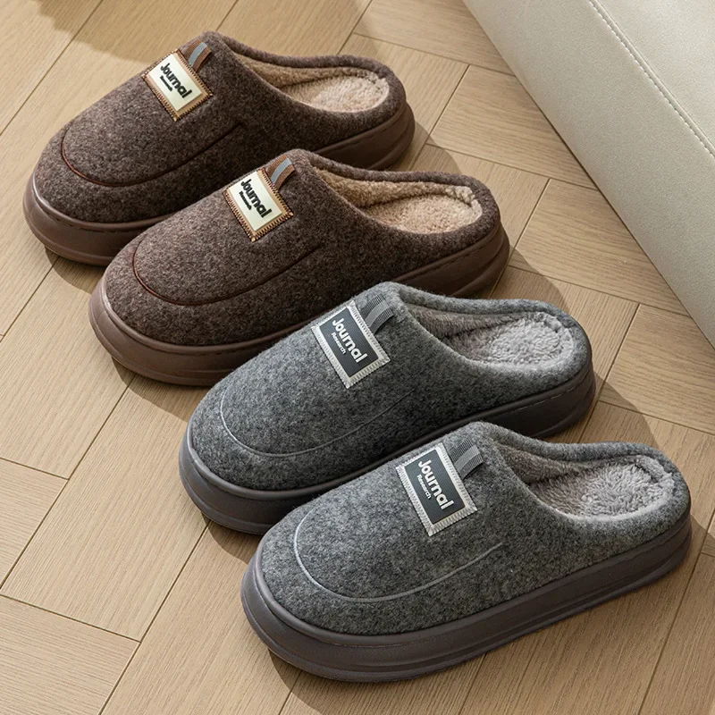 شباشب قطنية رجالية مقاس كبير واسعة وكبيرة جدًا للاستخدام المنزلي نعل سميك دافئ مادة EVA موسم الشتاء أصل البر الرئيسي في الصين