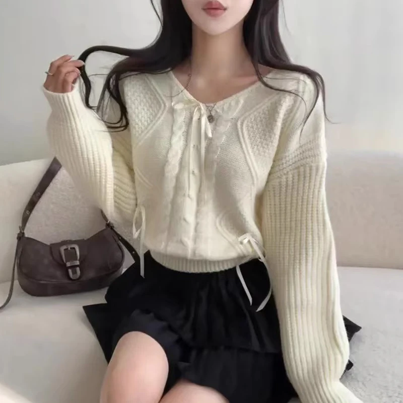 Gagarich Korean Autumn Winter Sweet Temperament V-neck Tie Bow Versatile Warm Long Sleeve Fried Dough Twists Knitted Sweater