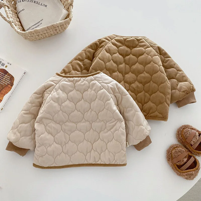 Vêtements d'hiver coréens pour bébés, ours mignon, double face, veste d'automne pour garçons et filles, haut rembourré pour enfants, vêtements à la mode, 2024