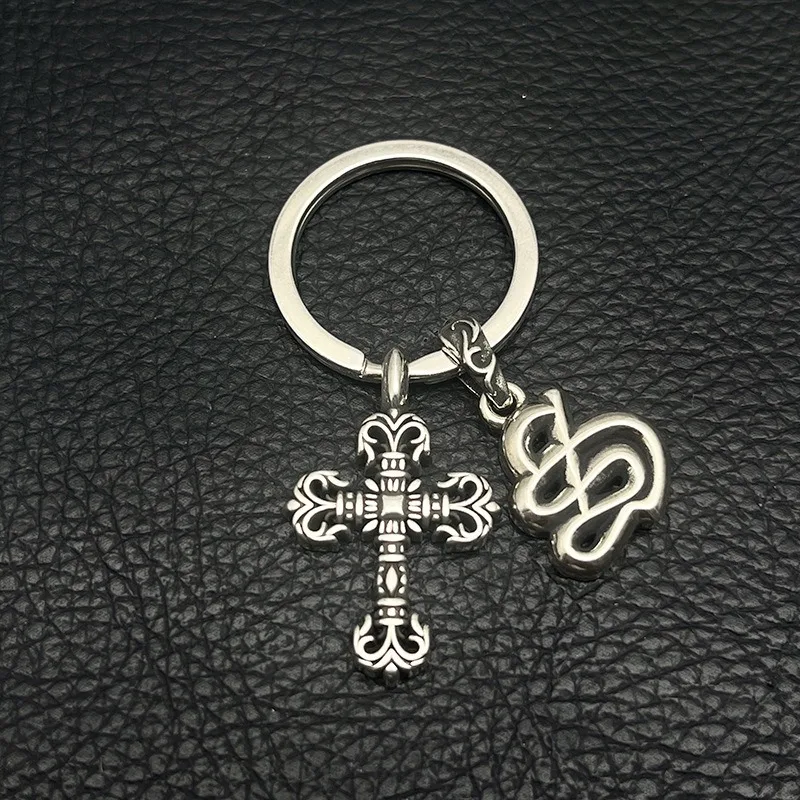 Vintage Old Keychain Cross Army Brand Letter Bullet Hip Hop Punk Classic Personality Retro Bag Hanging Accessories