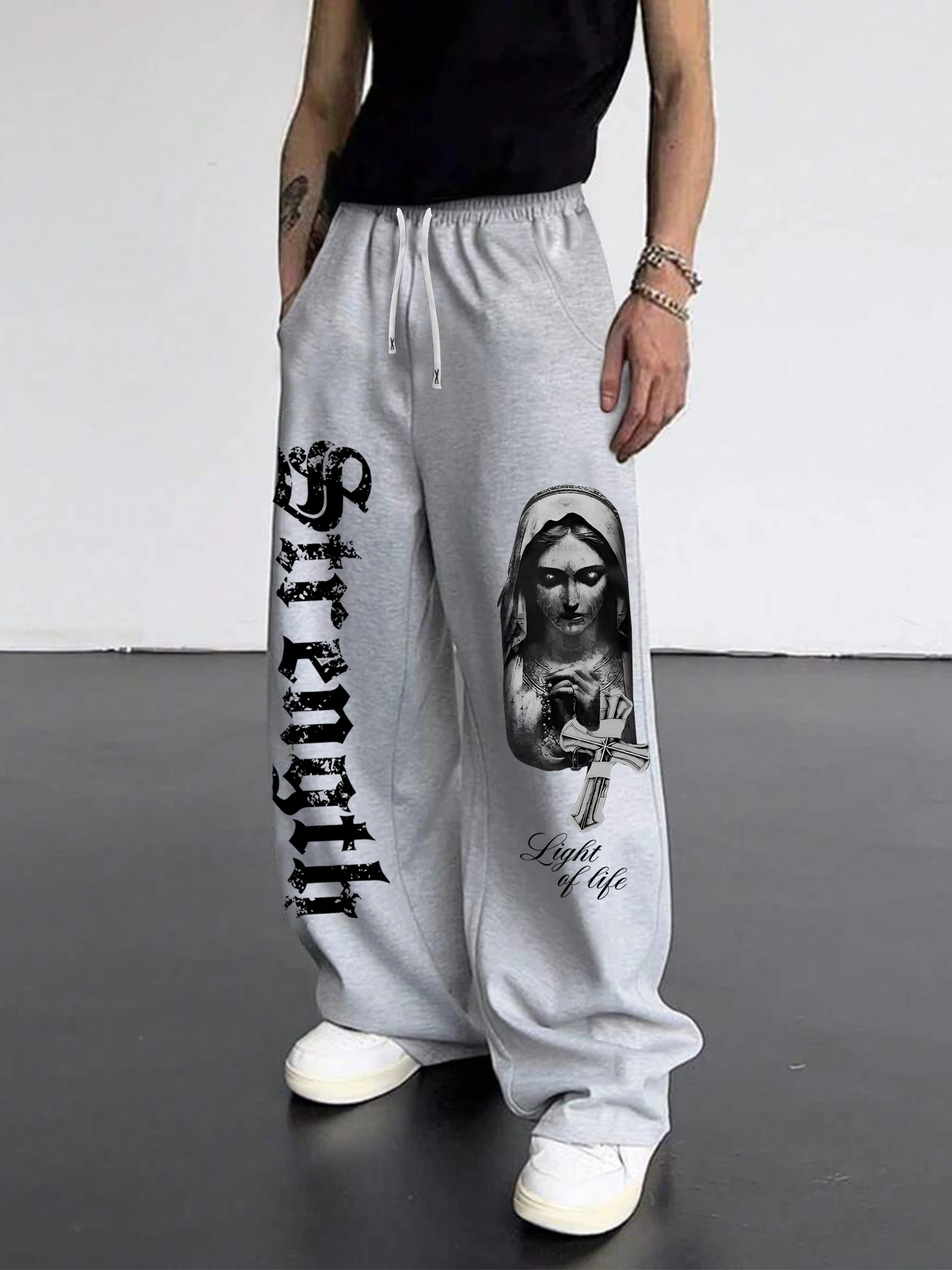 

Men Loose Gothic Letter Santa Maria Fashionable Printed Outdoor Casual Sports Pants The First Choice for Campus Fashion Matching