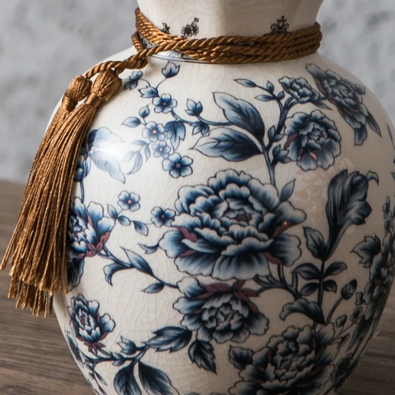 2026 Ceramic Vase High Value Light Luxury Creative Living Room Dining Table Small Vases High Sense Ornament تحف كبيره للمنزل
