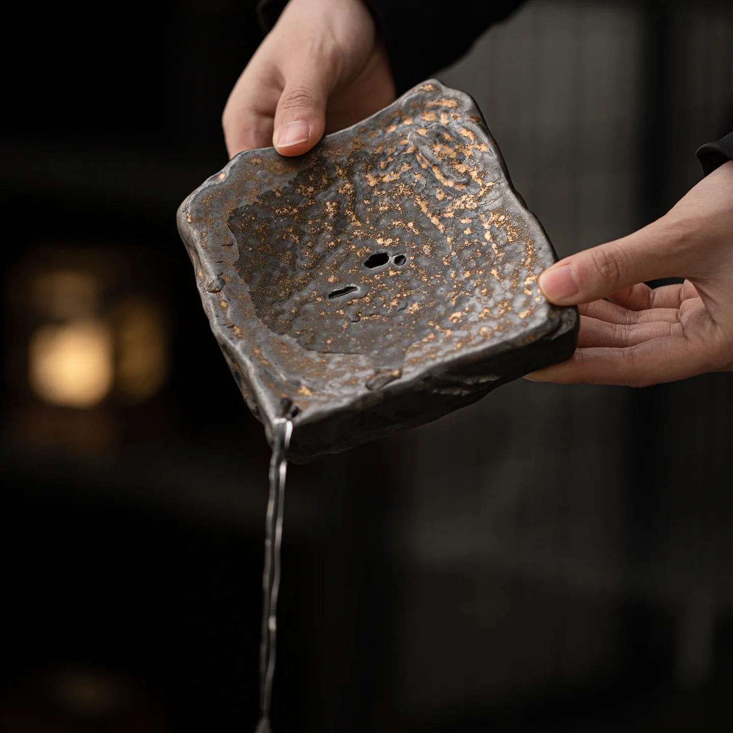 Support de thé zen en fer doré émaillé, style chinoiserie rétro, pour la maison, ensemble de thé Kung Fu, plateau à thé, réservoir d'eau, plateau de service sec