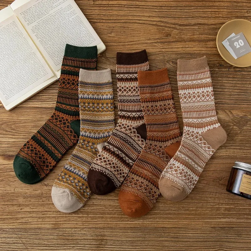 1 Pair Women Socks Spring Autumn Retro Style Men Couple Cotton Socks National Wind Stripes Pattern Khaki Solid Color Socks