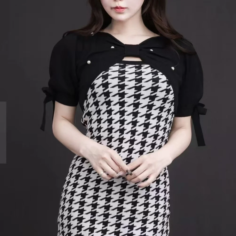 Abito dolce lavorato a maglia giapponese Grembiule Set da 2 pezzi 2025 Set di abiti scozzesi dolce ed elegante per nuova ragazza Abiti dimagranti giornalieri da donna