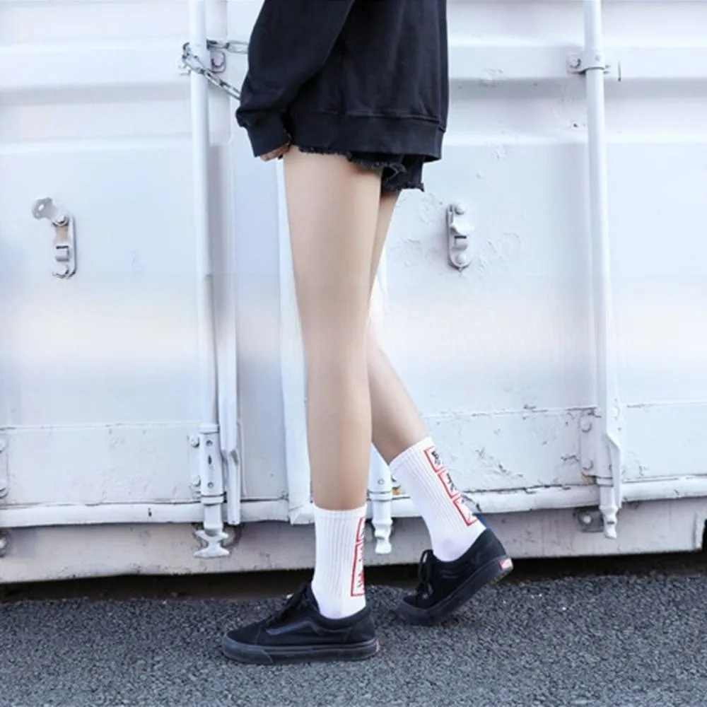 

Casual Chinese Characters Hip Hop Socks Trendy Brand Breathable Skateboard Sock Outdoor Sports Socks Streetwear