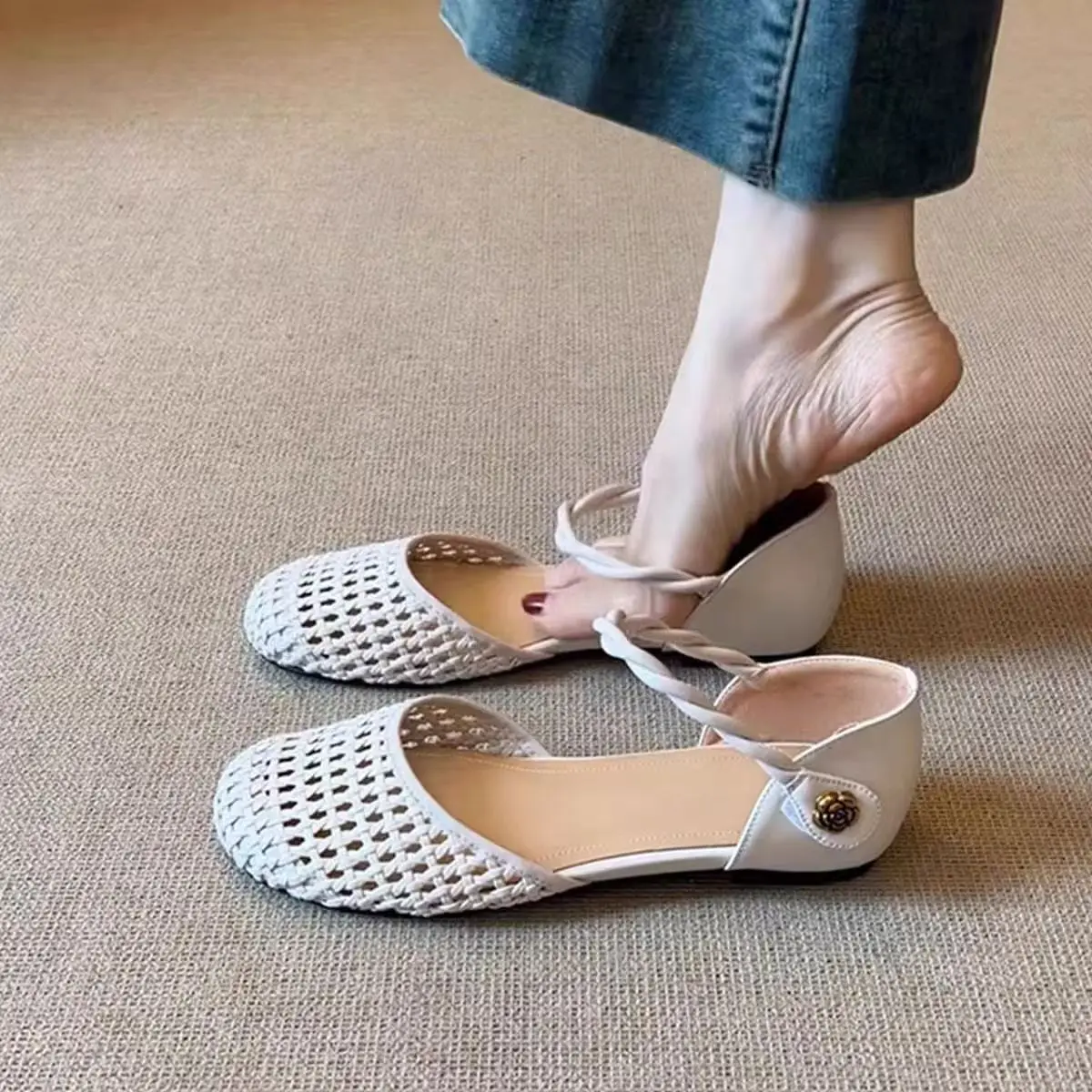Women PU Leather Woven Hollow Out Flat Sole Sandals Summer New Soft sole Non Slip Round Toe Velcro Outdoor Beach Sandals