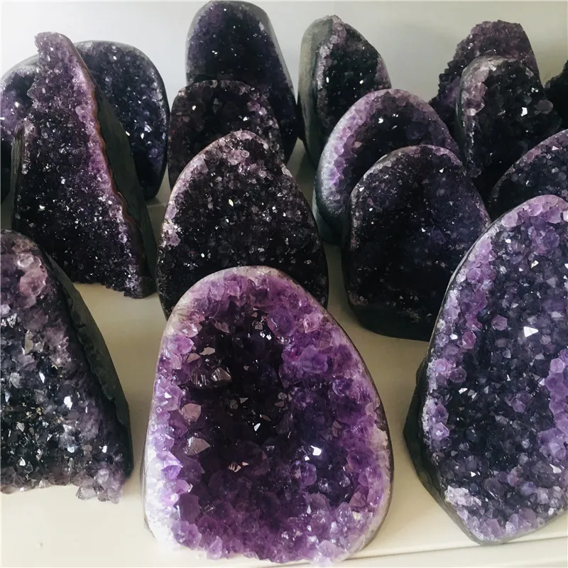 Beautiful Natural Amethyst Cluster Quartz Original Crystal Spirit Energy Therapy Stone Home Decoration Purple Feng Shui Stone