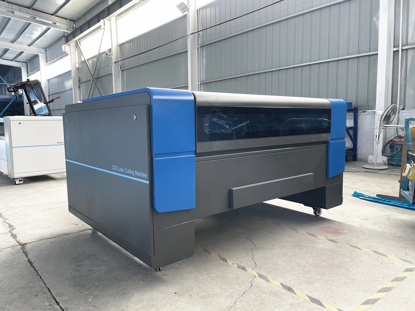 

6090 9060 1610 80 Вт 100 Вт 150 Вт 220 Вт Станок для лазерной резки с ЧПУ Co2 для металла или неметаллов, акрила, стекла, дерева