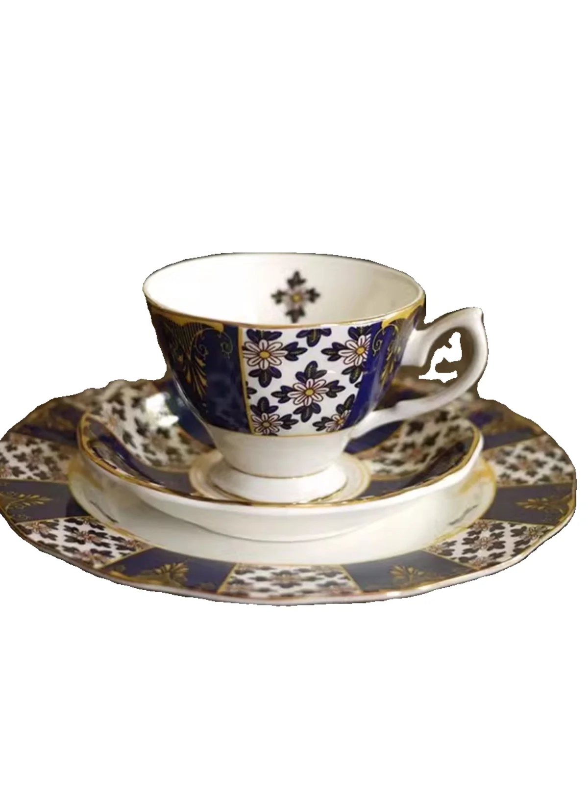 

Bone china is pleasing to the eye, wild strawberry, green phoenix, Earl Grey tea, dinner plates, bowls, teapots, coffee cups