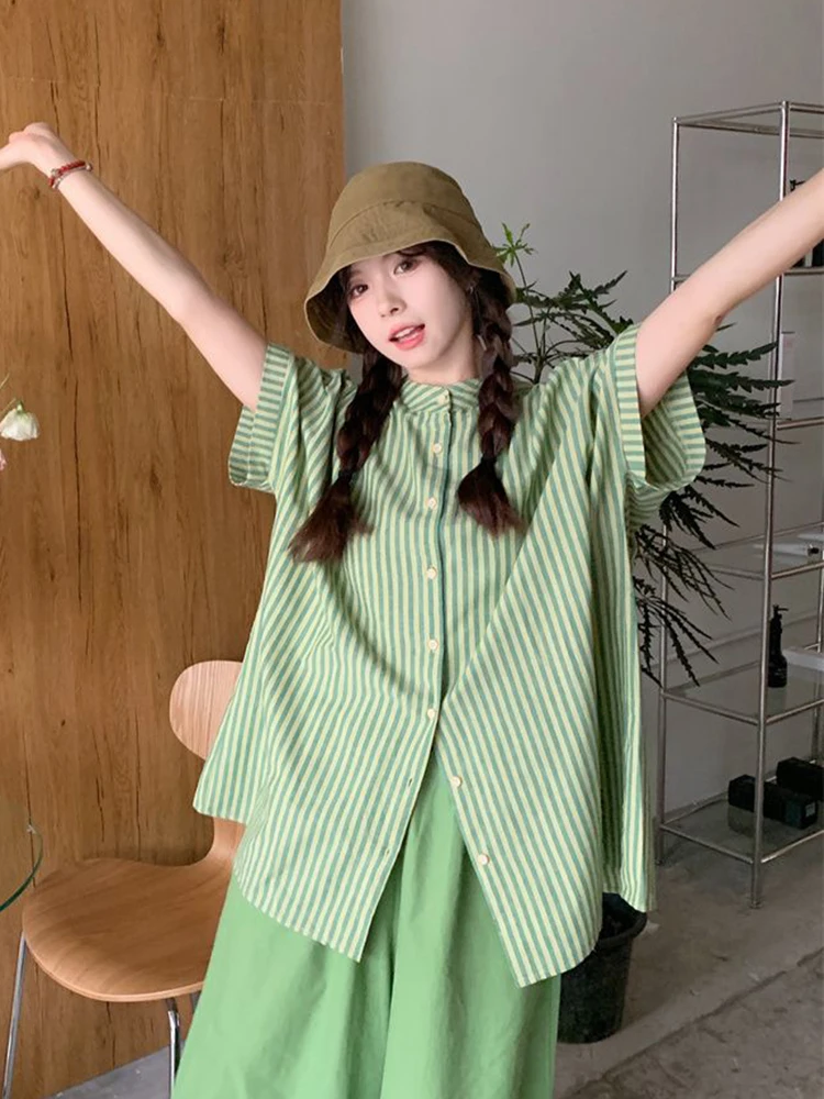 Zoki-Camiseta Retro a rayas verdes para mujer, blusa holgada de gran tamaño con cuello redondo, blusa japonesa de manga corta, Tops informales Harajuku de estilo pijo para verano