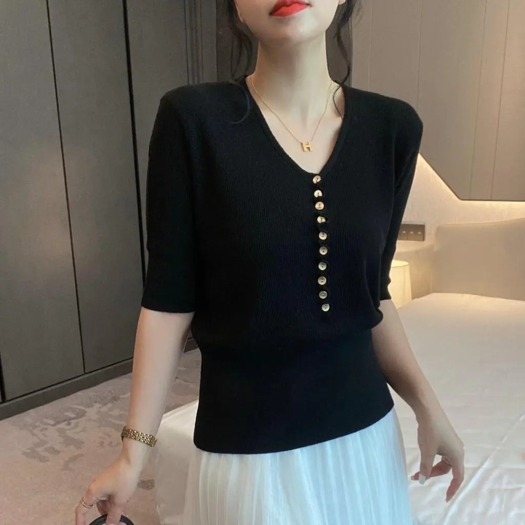 

Women's High-Waist Wide-Brimmed V-Neck Sweater Slimming Mid-Sleeve Solid Color Pullover Temperament Style