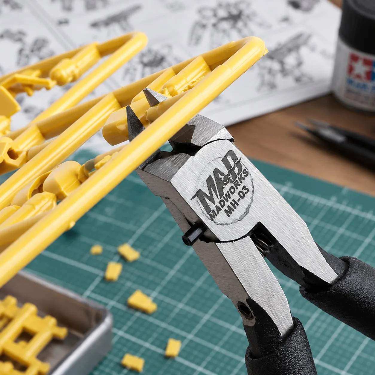 MADWORKS MH-03 Ultra-Thin Single Blade Nipper Precision Sprue Cutter for Plastic Model Building Hobby Tool