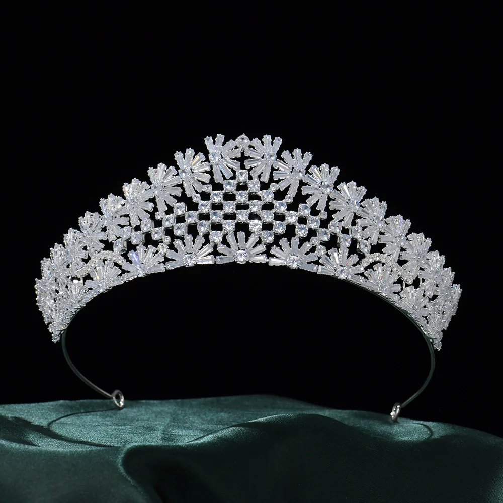 

HIBRIDE Hot Selling Luxury Jewelry Exquisite Crown Women's Dress Accessories Tiara Suitable for Dubai Wedding Holiday Gift G-6