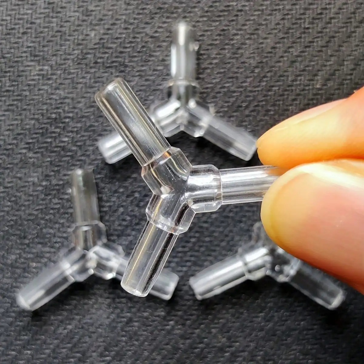 10 Stück 4 mm transparente Kunststoff-Aquarium-„Y“-3-Wege-Luftleitungsverbinder, langlebig, einfach zu installieren für Belüftungssysteme