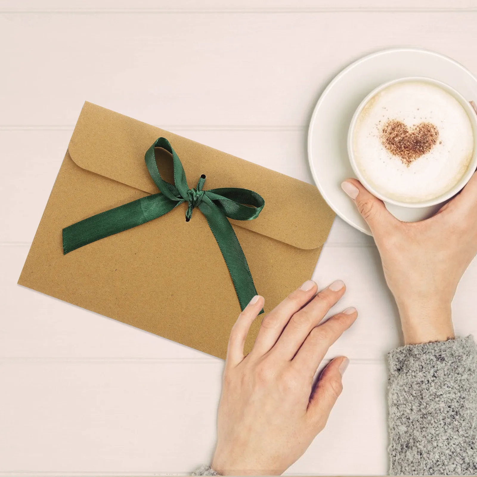

50Pcs Vintage Kraft Paper Envelopes Greeting Cards Holders Portable Multi-Function Envelopes for Wedding Invitations