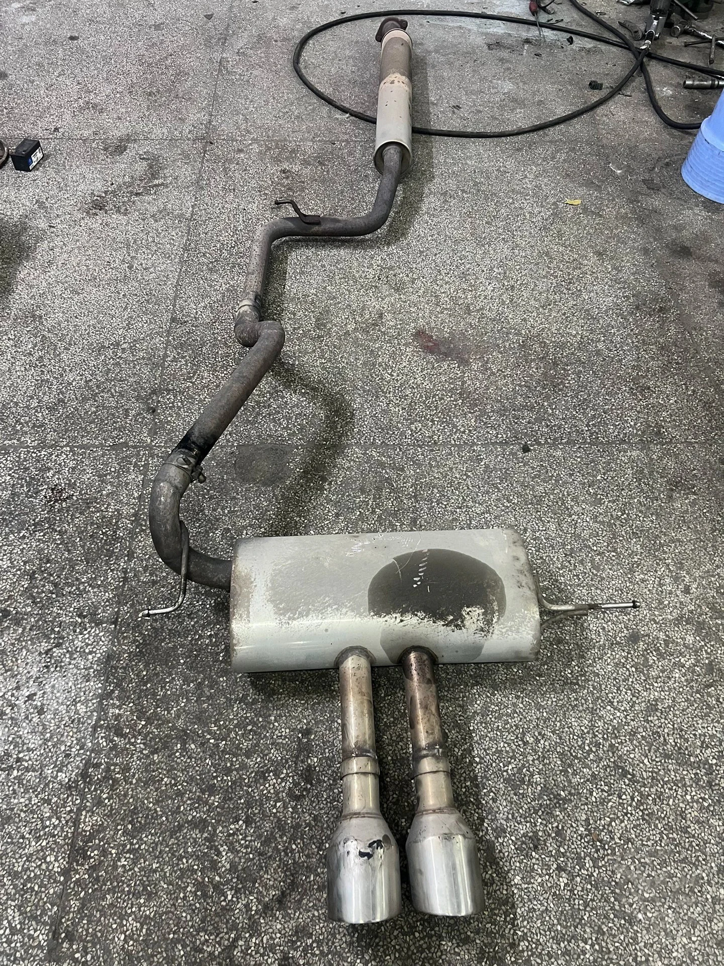 Per Ford Focus ST 2.0T Sistema di fuga di scarico per auto Taibosi Performance Silenziatore con valvola elettrica Telecomando senza fili Modifica del suono