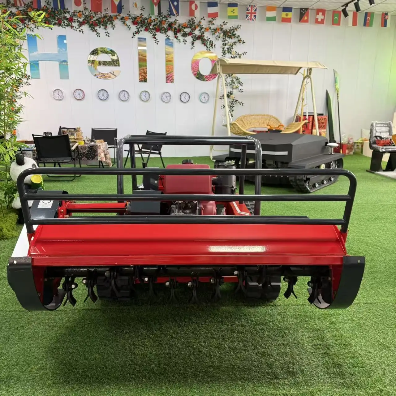 Customized lawn mower, flail-type tracked lawn mower, high-power household and agricultural lawn mower