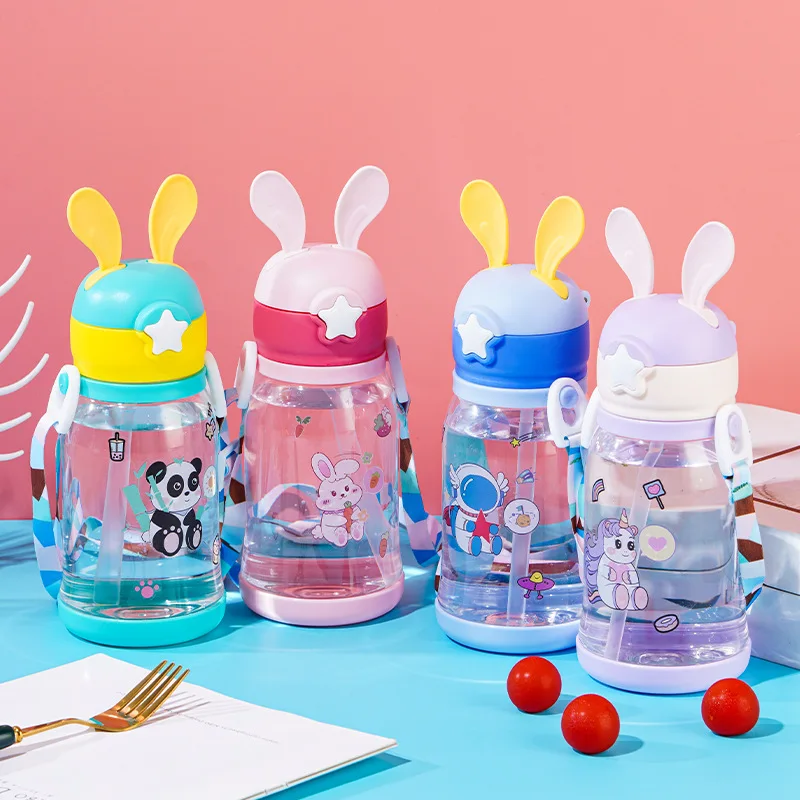 

Children's water cup Antlers straw cup Cartoon outdoor portable straw cup