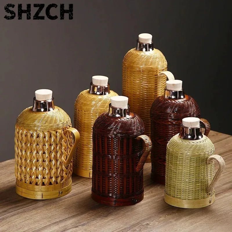 Rattan Tee- und Kaffee-Thermoskanne, Vakuumisolierte Thermoskanne, Vintage Thermoflasche, Heißwasserkrug, Thermoskanne, Teekanne, Babybehälter