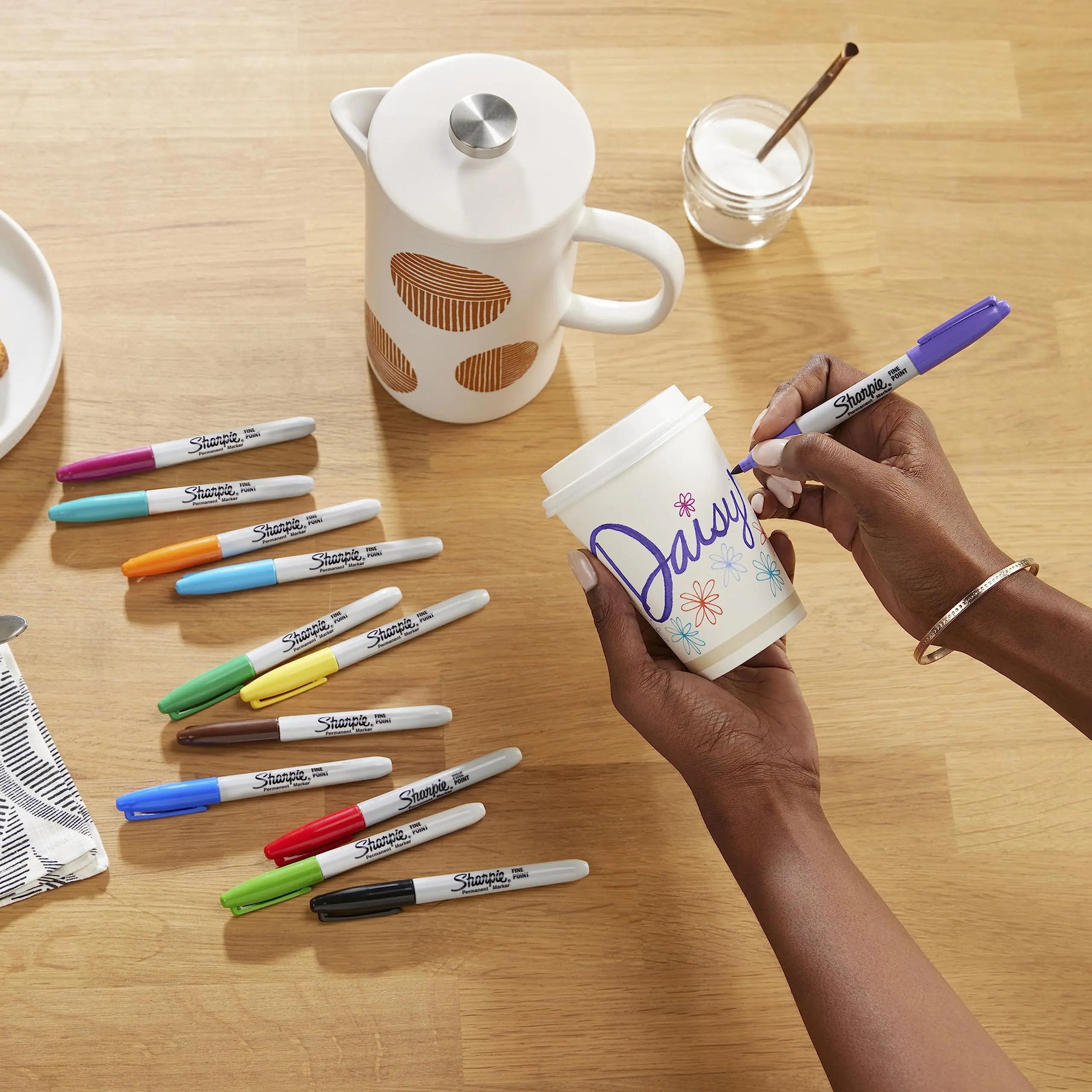 أقلام تحديد دائمة من شاربي كولور بيرست، نقطة دقيقة، متنوعة، 24 عبوة (1949557)