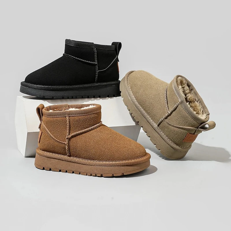 

Boys Girls Snow Boots with Thick Fur 2025 Winter New Kids Ankle Boots Soild Color Retro Children Warm Boot Versatile Soft Bottom