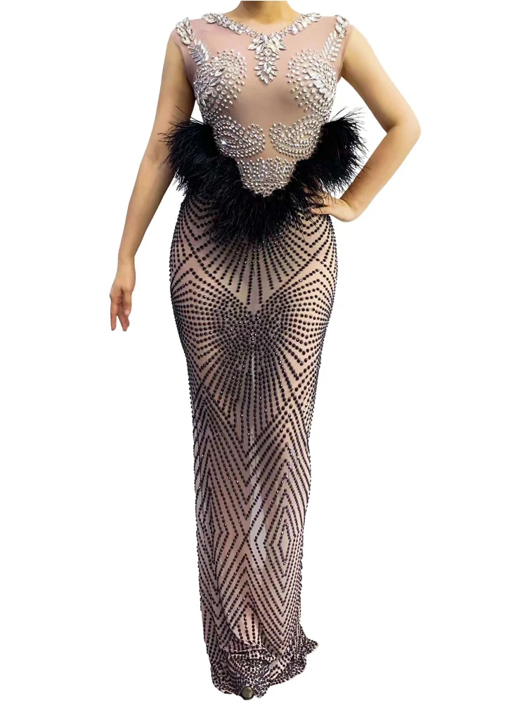 

Sexy See Through Elastic Mesh Women Dance Dress Black Feather Shining Rhinestones Outfit Sleeveless Lady Sing Wear Stage Costume