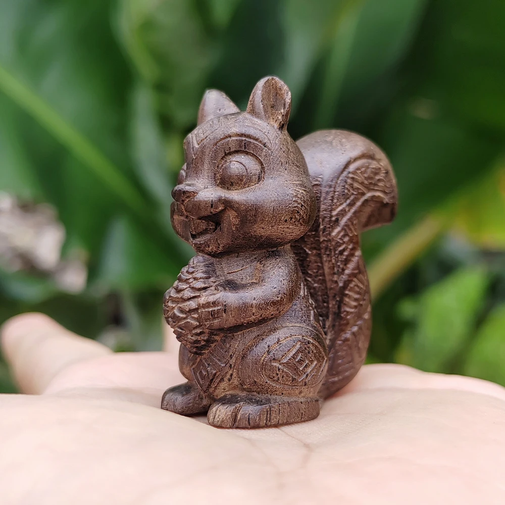 1.8 Inch Hand-Carved Wooden Squirrel Figurine Ornament, Natural Style, Suitable for Office Decoration, Holiday Decoration, Men's Gifts, Study Room, Birthday Gifts, Fireplace, Christmas Gifts, New Year Gifts