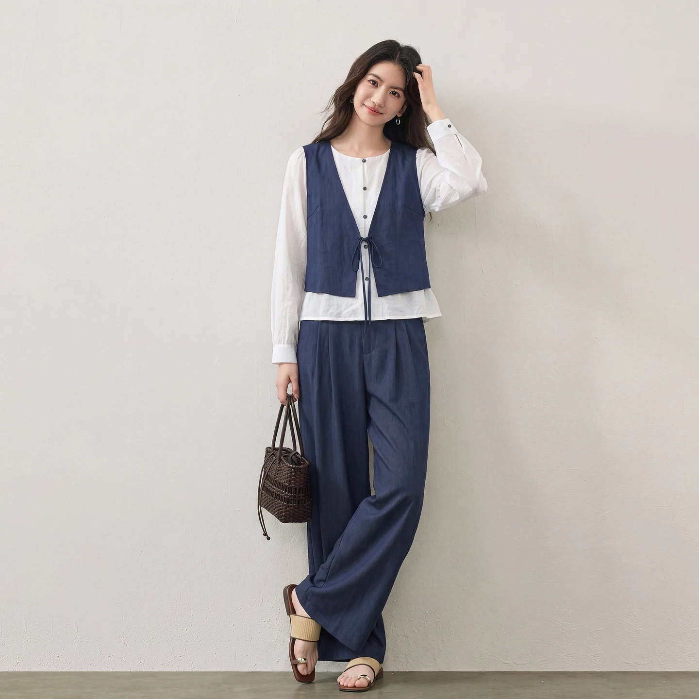 SENTUBILA Women Fake‑Two‑Piece 2‑Piece Matching Outfit Set 2026 Fall New Ready‑to‑Wear Refined Elegant Commuter Suit Q63ZA7852