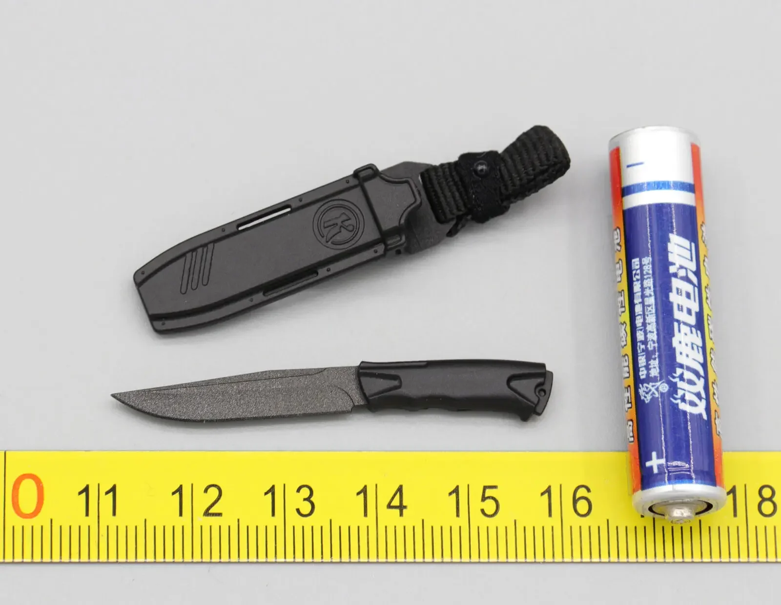 ES 26060RB 1/6 Scale Soldier Knife Model for 12'' Special Forces