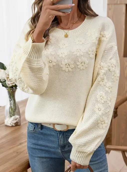 

2025 Autumn and Winter New Small Fresh Embroidered 3D Daisy Round Neck Loose Knitted Sweater for Women Cute Knitted Sweater