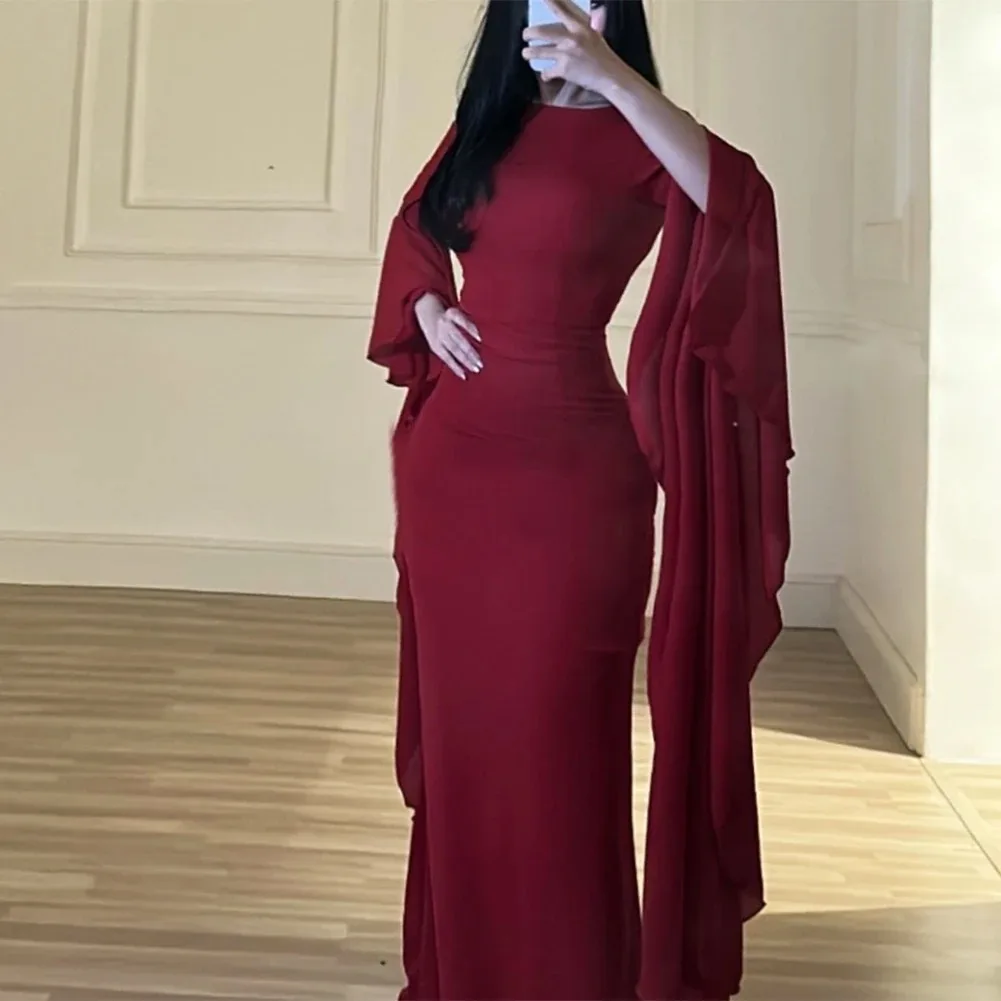 Elegant Long Sleeve Prom Dresses Burgundy Sheath Round Neck Evening Dress Saudi Arabia Wedding Party Gown For Special Events