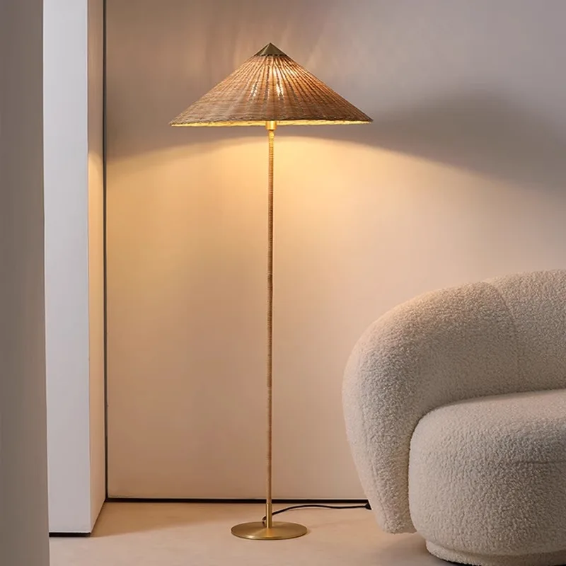 

New office home decoration bedroom classic creative decoration designer Li Teng floor lamp
