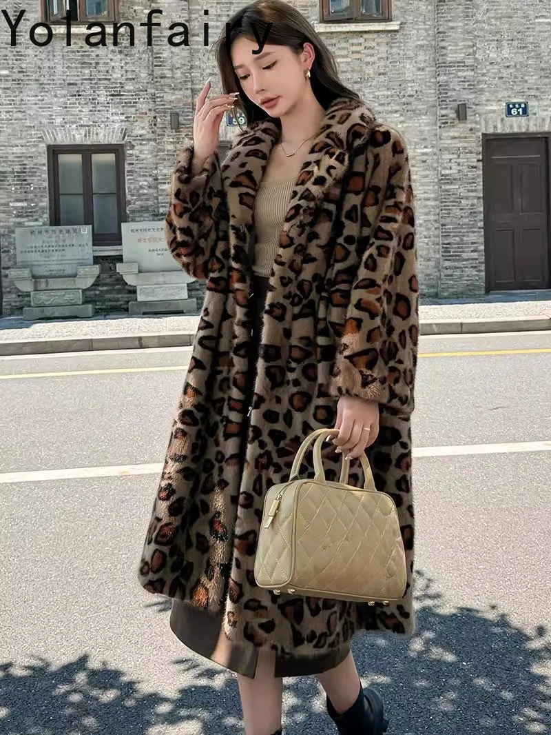 YOLANFAIRY جودة عالية المنك معطف الفرو الحقيقي امرأة الشتاء بدلة على الموضة طوق أنيقة منتصف طول معاطف الفراء ليوبارد الفراء سترة 2025