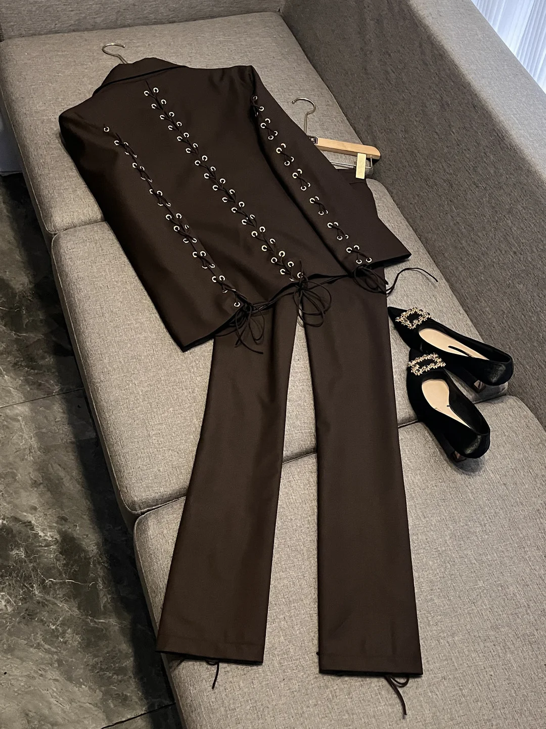 ชุดสูทขาตรงเอวสูง ดีไซน์ผูกไขว้ ผ้าโพลีเอสเตอร์ แฟชั่นผู้หญิง คอลเลคชั่นฤดูใบไม้ร่วง X262 ชุดทำงาน