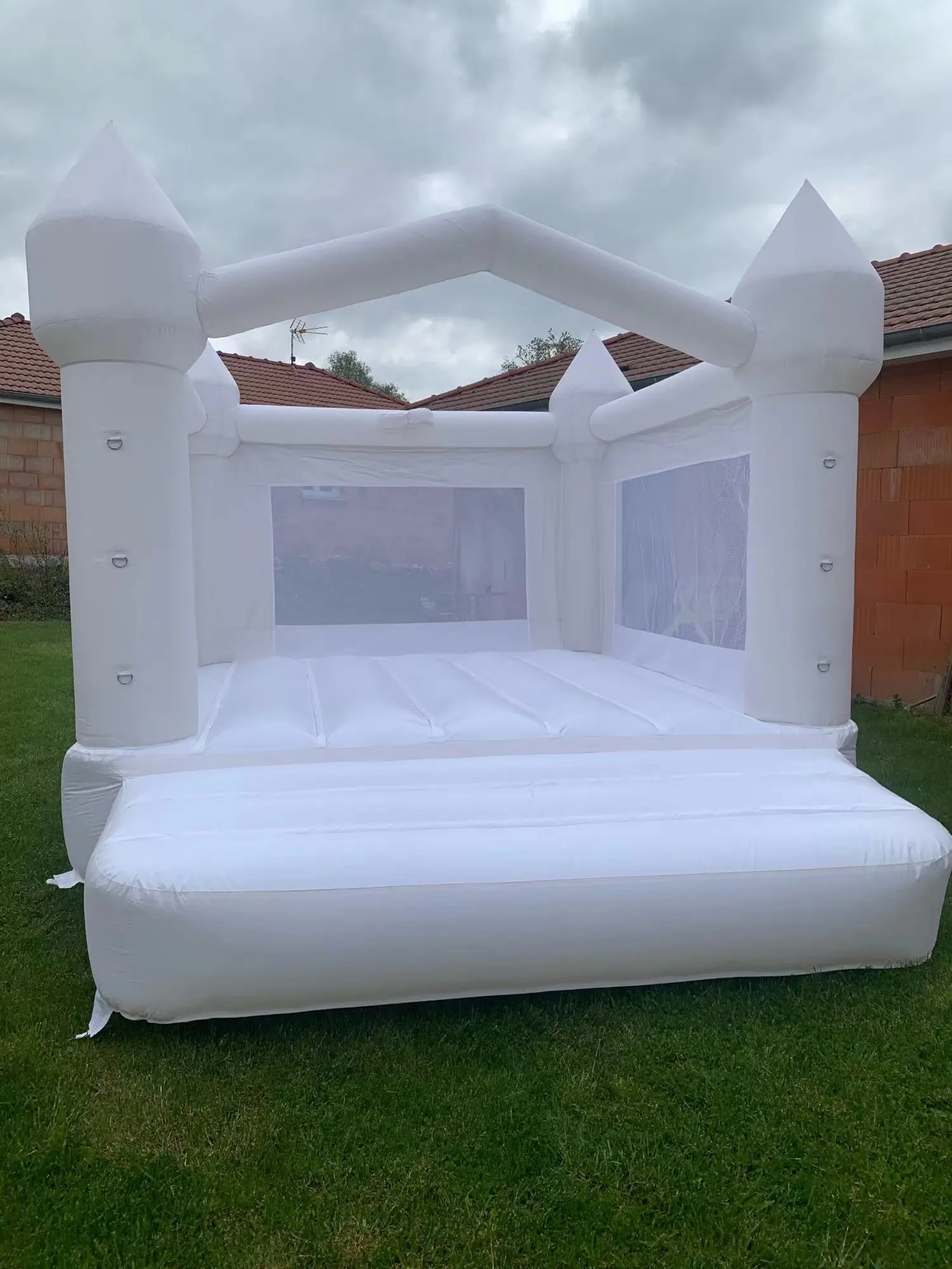 Inflatable Jumping Castle 13FT/4M White Bounce House For Kids Bouncy House White For Children With Blower Slide 5-10 Kids